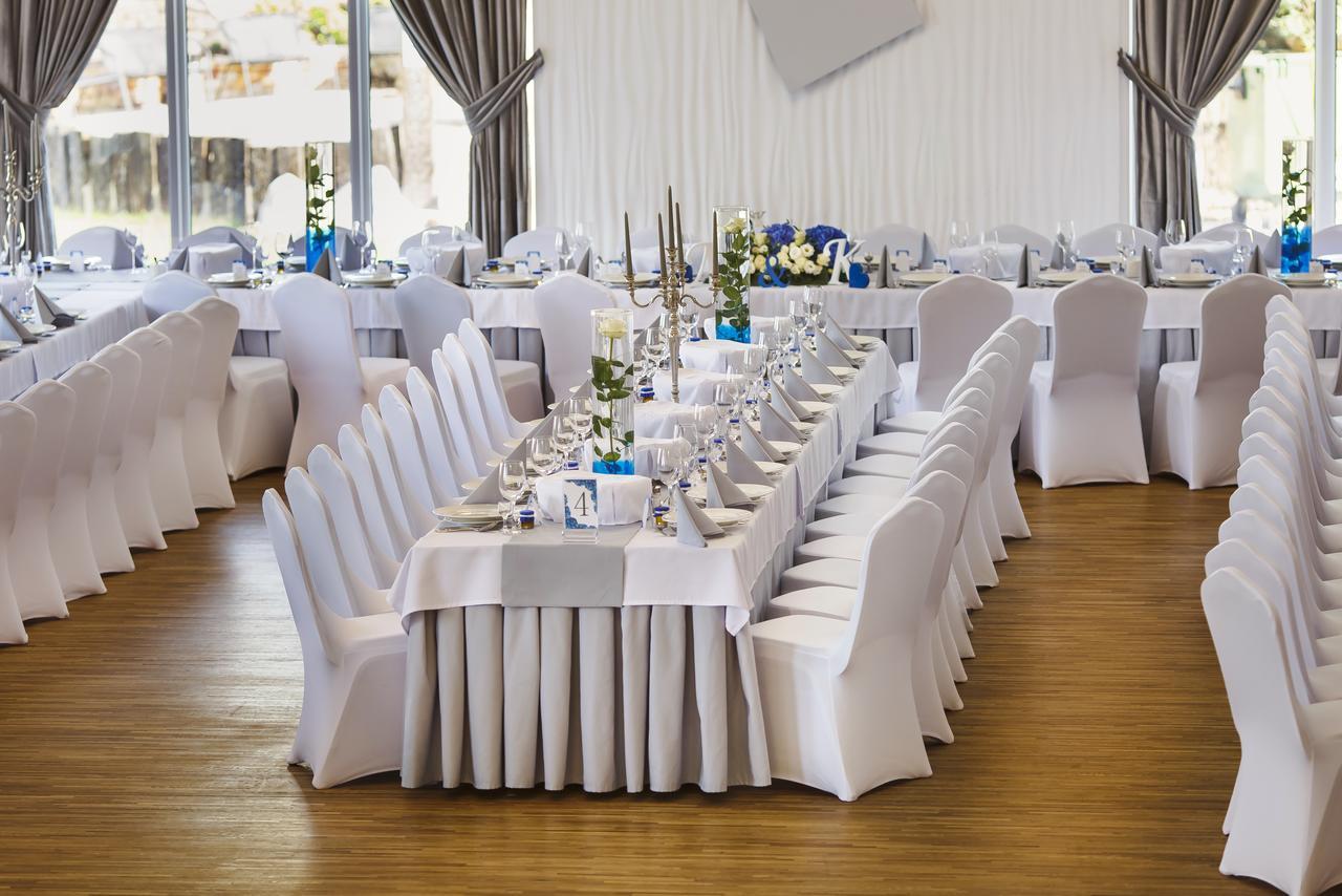 Hotel Czarny Staw à Aleksandrów Łódzki Extérieur photo