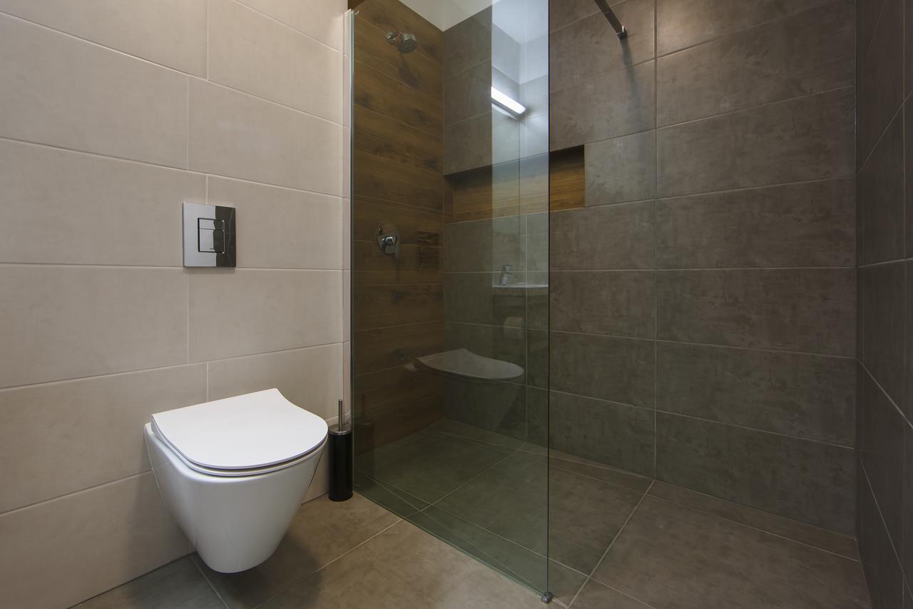 Hotel Czarny Staw à Aleksandrów Łódzki Extérieur photo