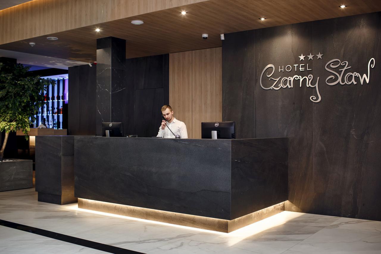 Hotel Czarny Staw à Aleksandrów Łódzki Extérieur photo