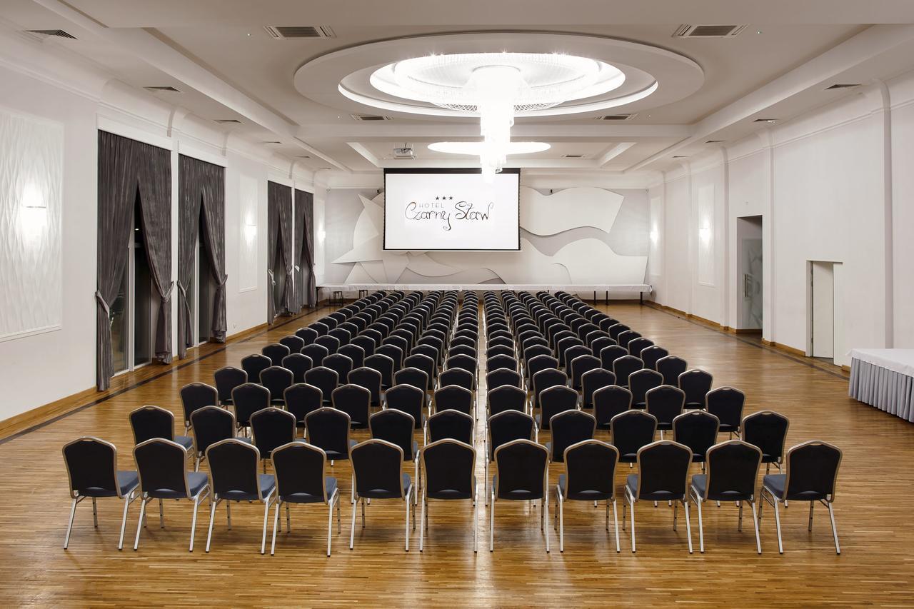 Hotel Czarny Staw à Aleksandrów Łódzki Extérieur photo