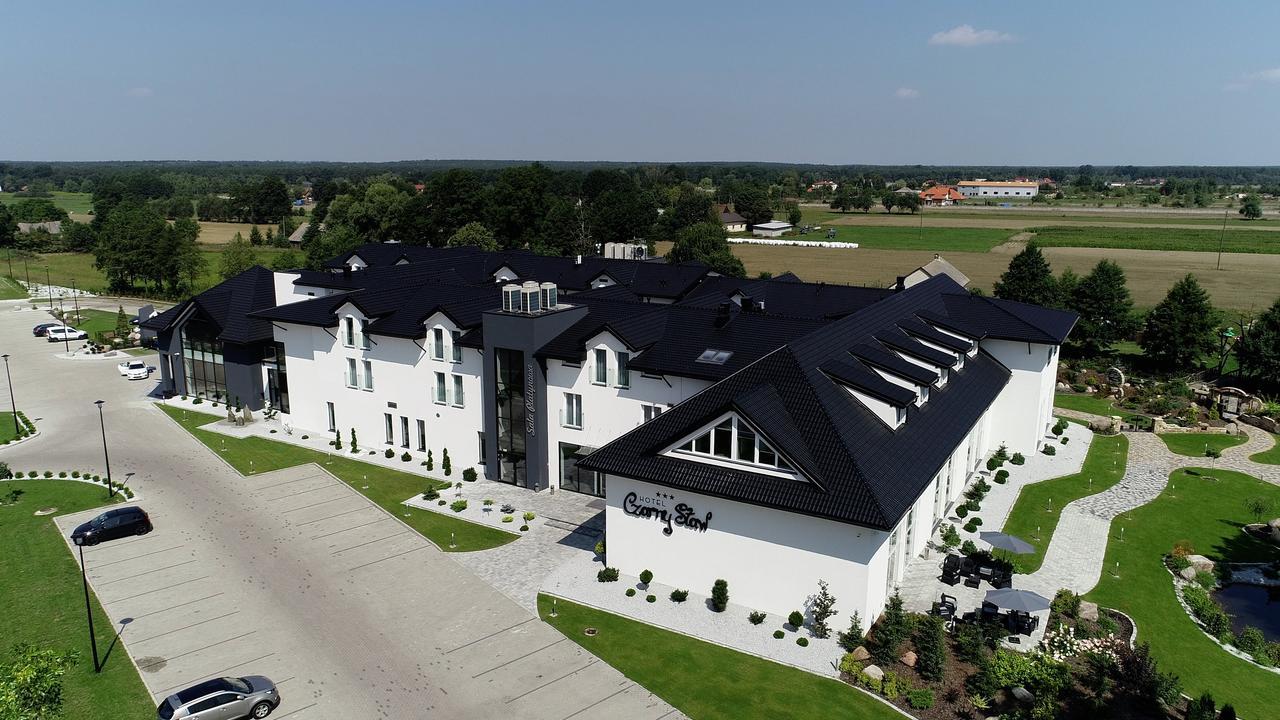 Hotel Czarny Staw à Aleksandrów Łódzki Extérieur photo